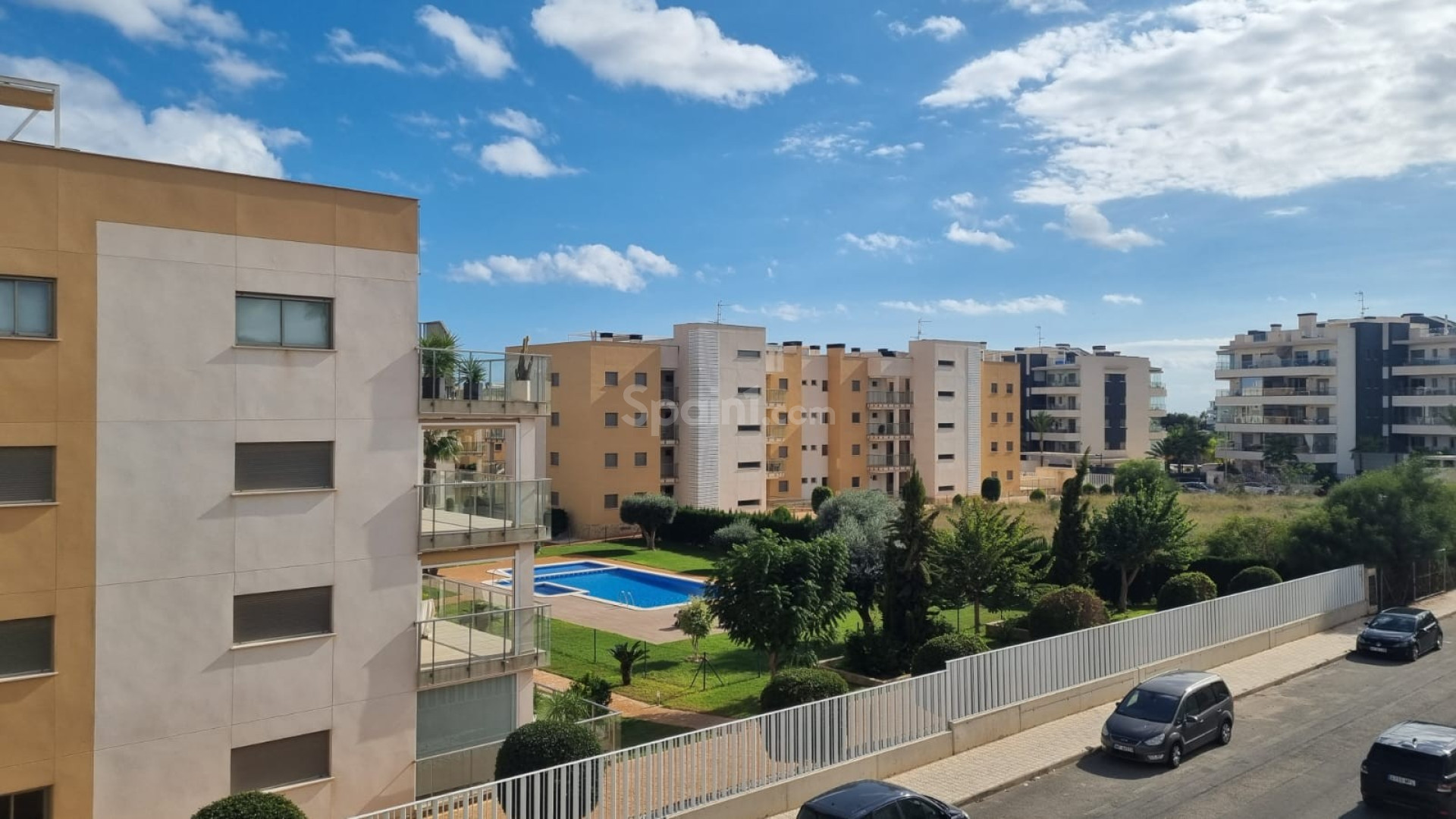 Resale - House - Townhouse -
ORIHUELA COSTA - Los Dolses