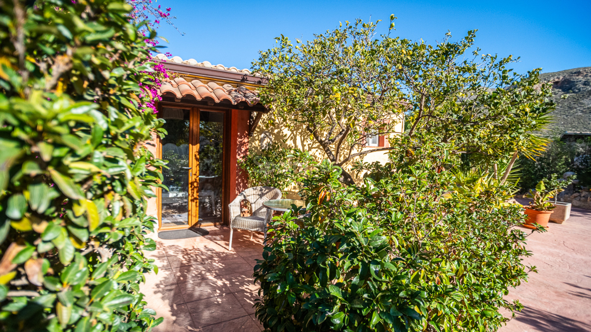 Resale - Kommersiell egendom -
Hondón de las Nieves