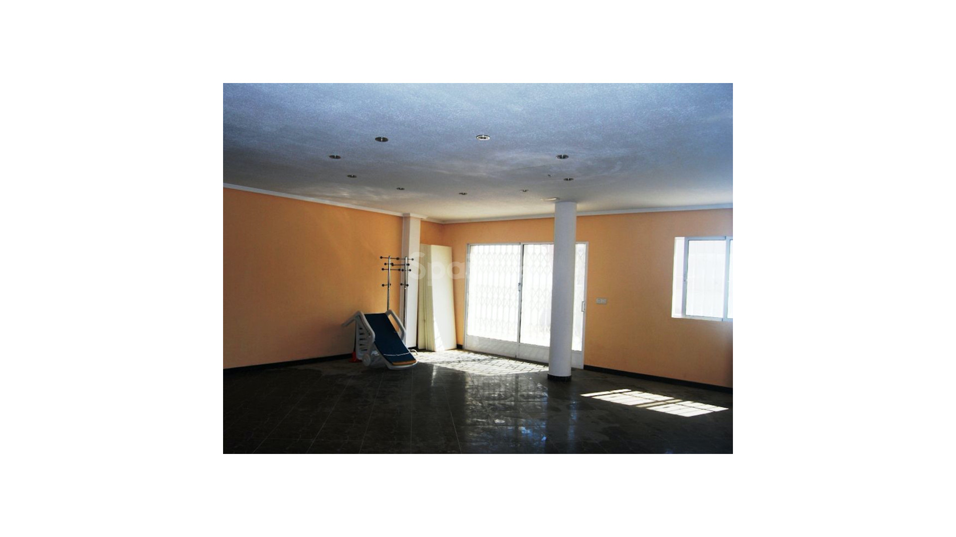 Resale - Kommersiell -
Torrevieja