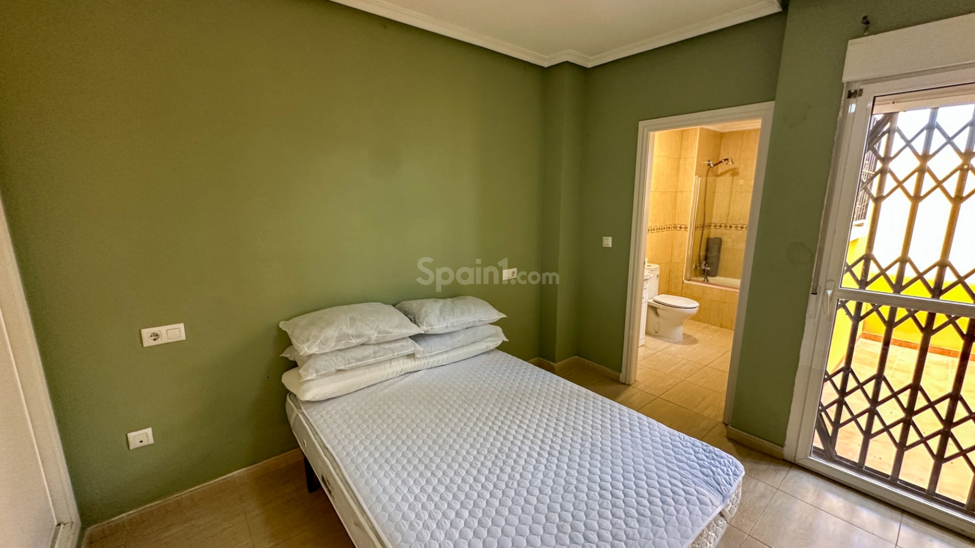Resale - Lägenhet -
Daya Nueva - Costa Blanca Sur