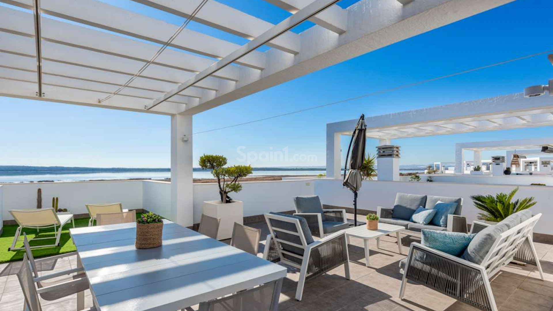 Resale - Lägenhet -
El Raso