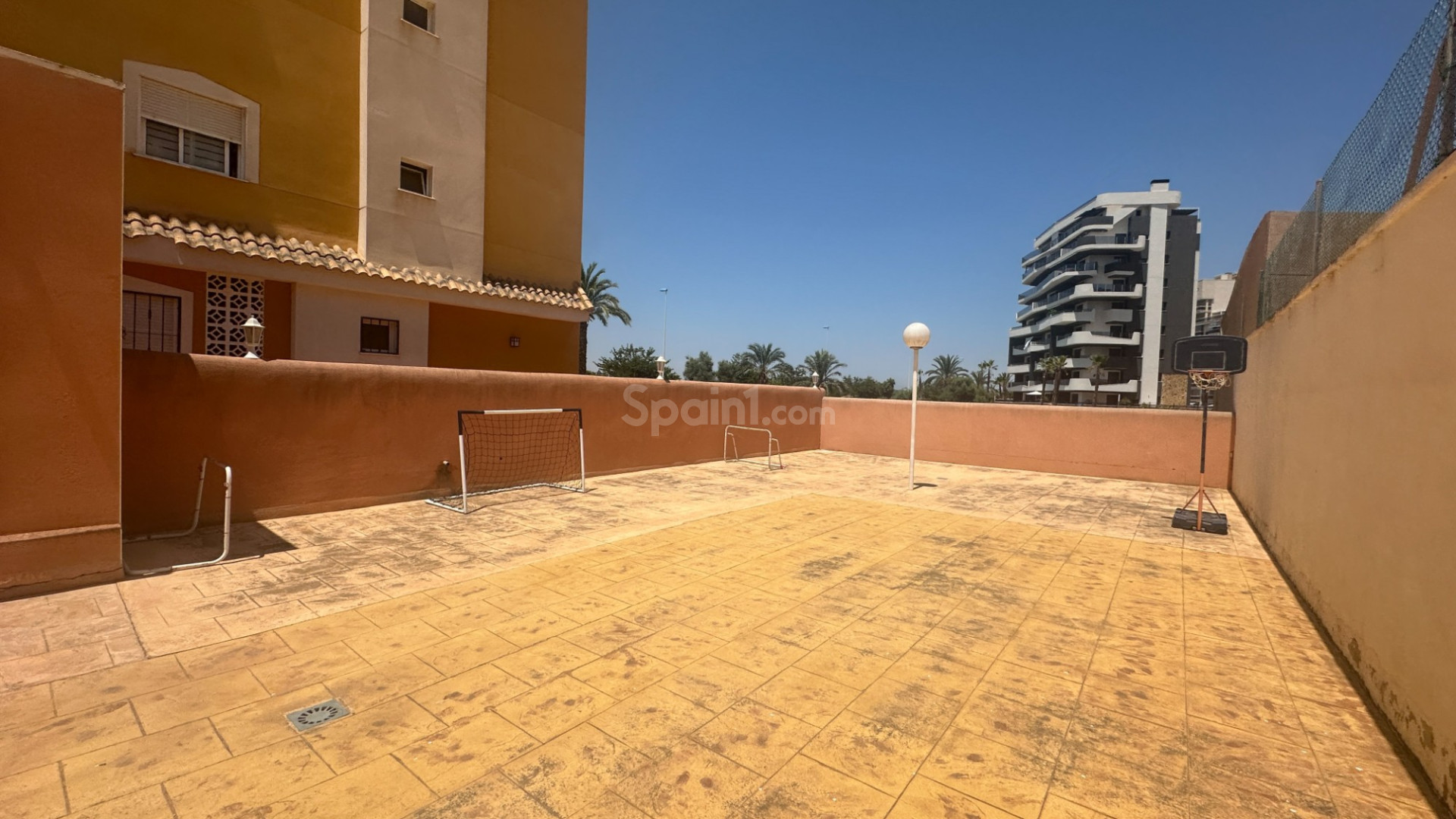 Resale - Lägenhet -
Guardamar del Segura