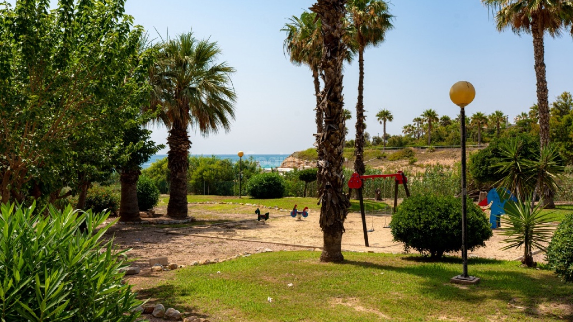 Resale - Lägenhet -
Mil Palmeras