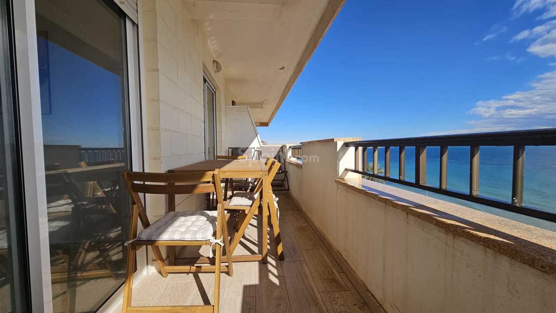 Resale - Lägenhet -
Mil Palmeras