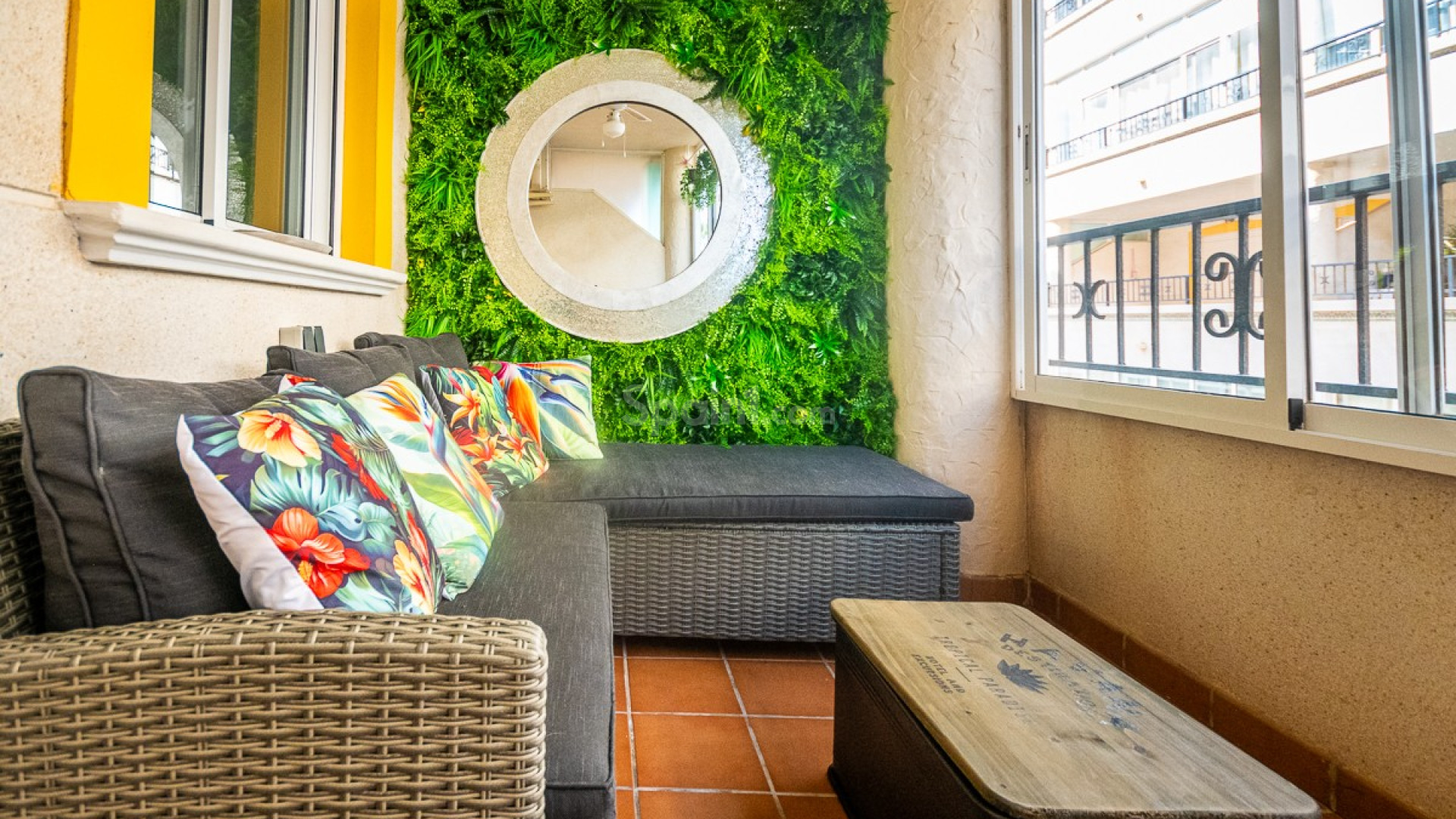 Resale - Lägenhet -
ORIHUELA COSTA - Punta Prima