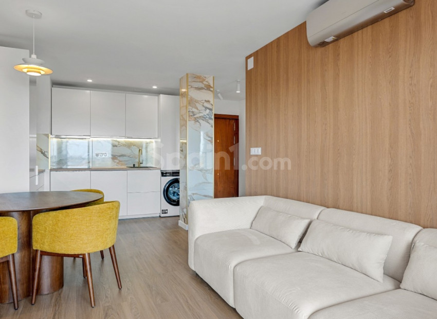 Resale - Lägenhet -
Orihuela Costa - Punta Prima