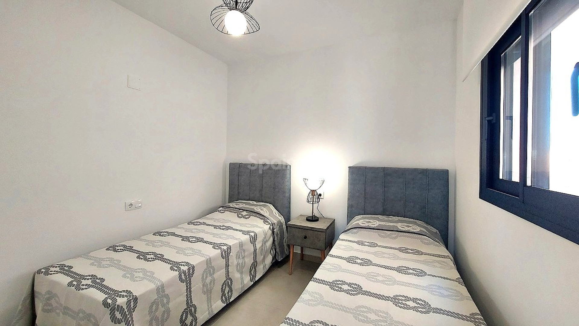 Resale - Lägenhet -
ORIHUELA COSTA - Villamartin