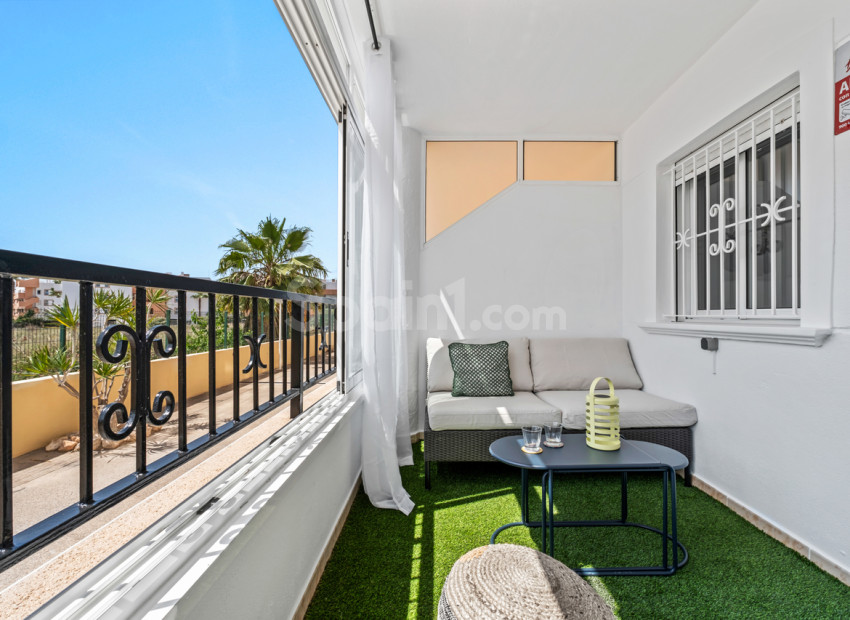 Resale - Lägenhet -
Playa Flamenca