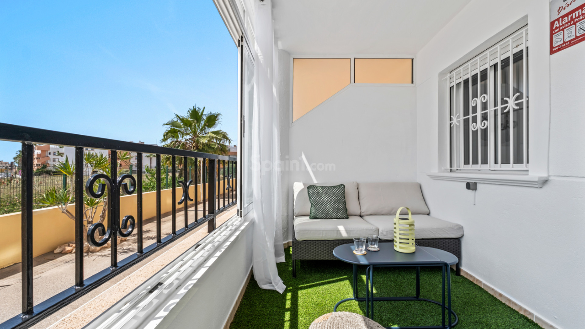 Resale - Lägenhet -
Playa Flamenca