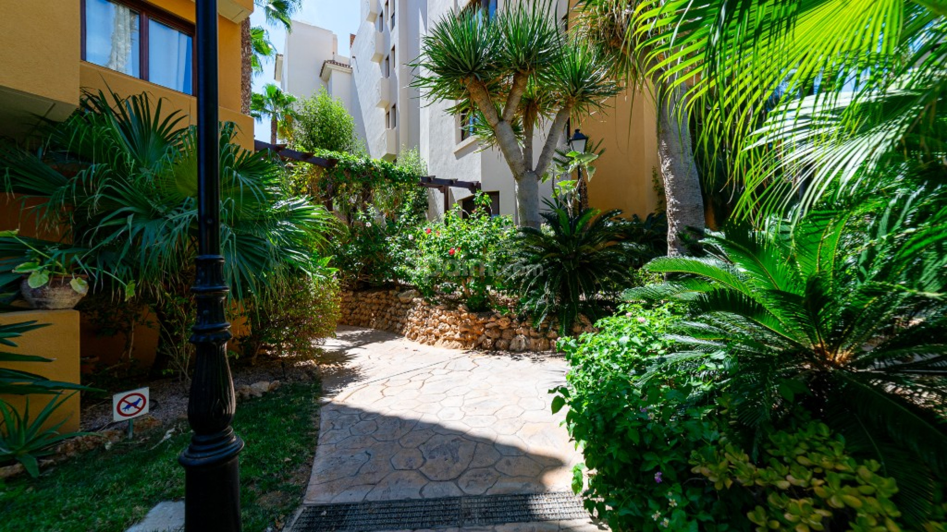 Resale - Lägenhet -
Punta Prima