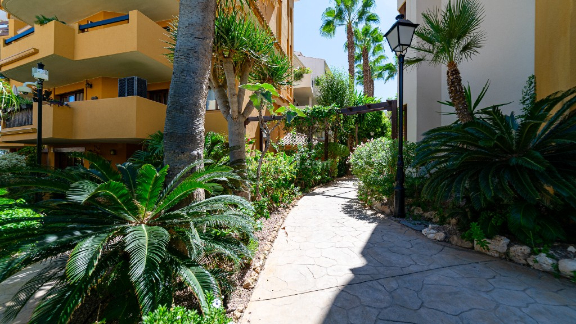 Resale - Lägenhet -
Punta Prima