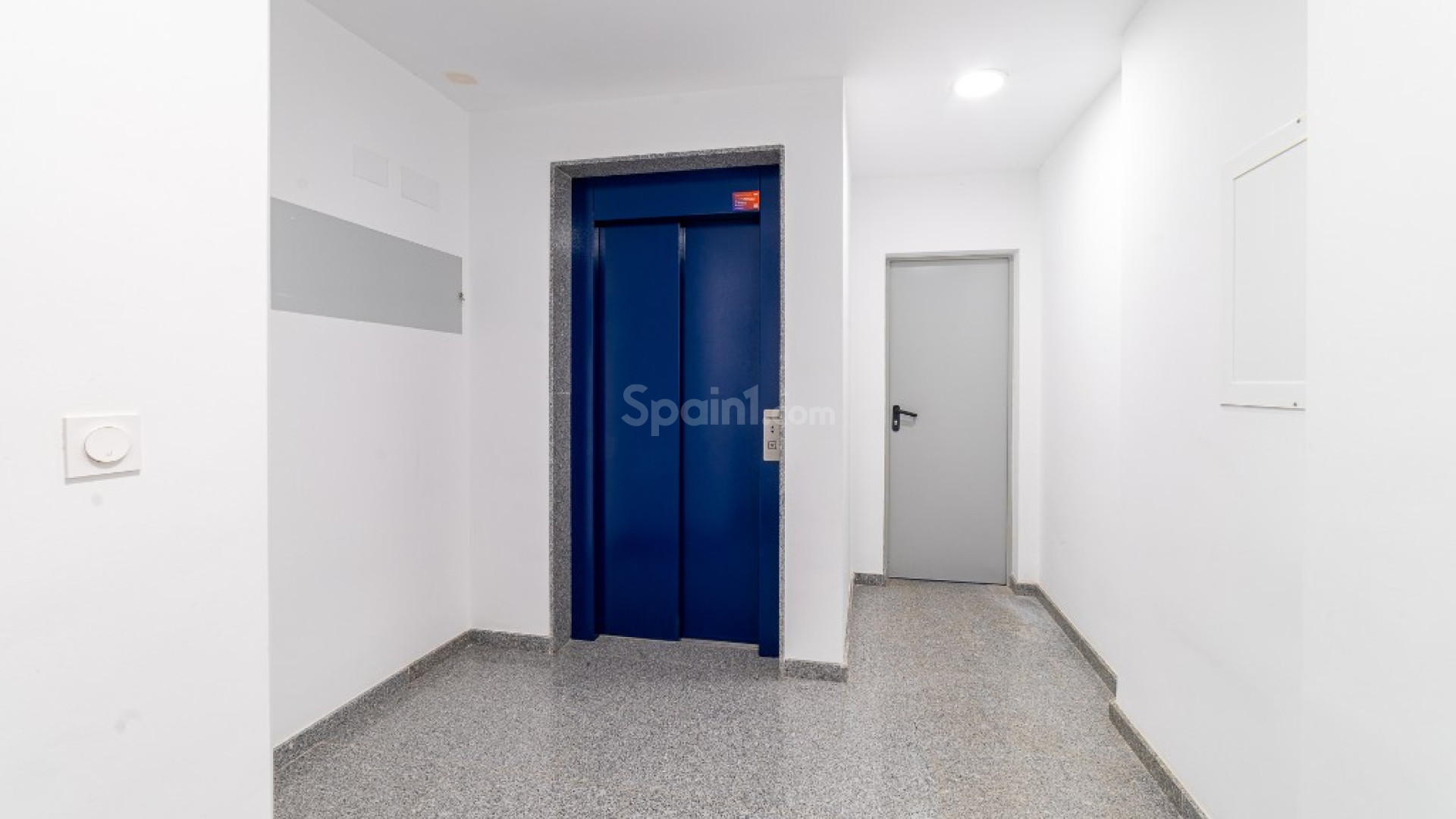 Resale - Lägenhet -
Punta Prima