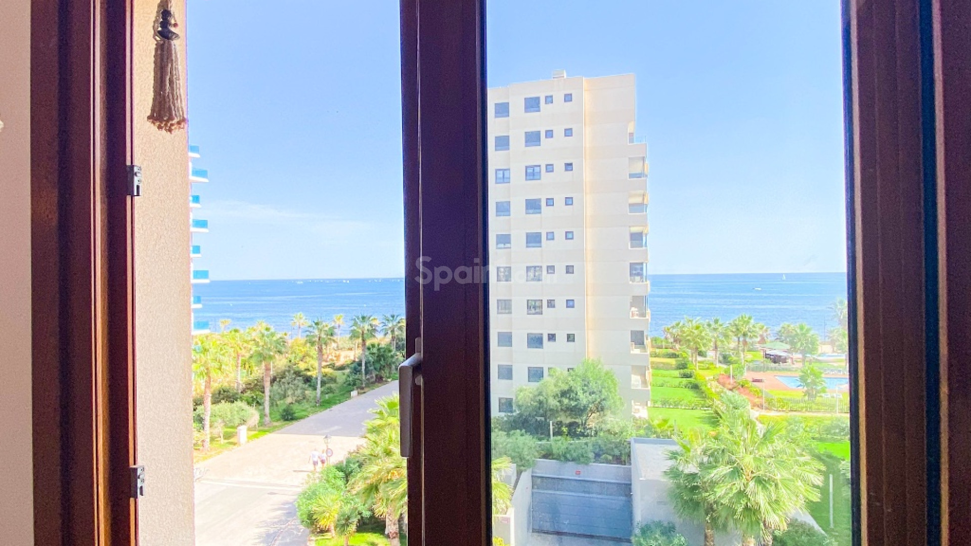 Resale - Lägenhet -
Punta Prima