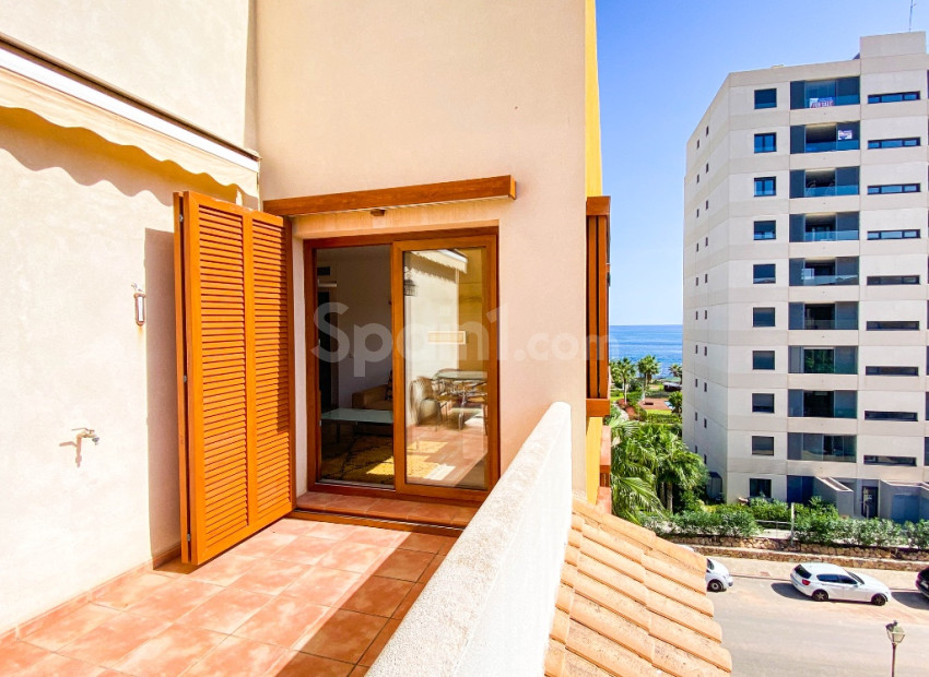 Resale - Lägenhet -
Punta Prima