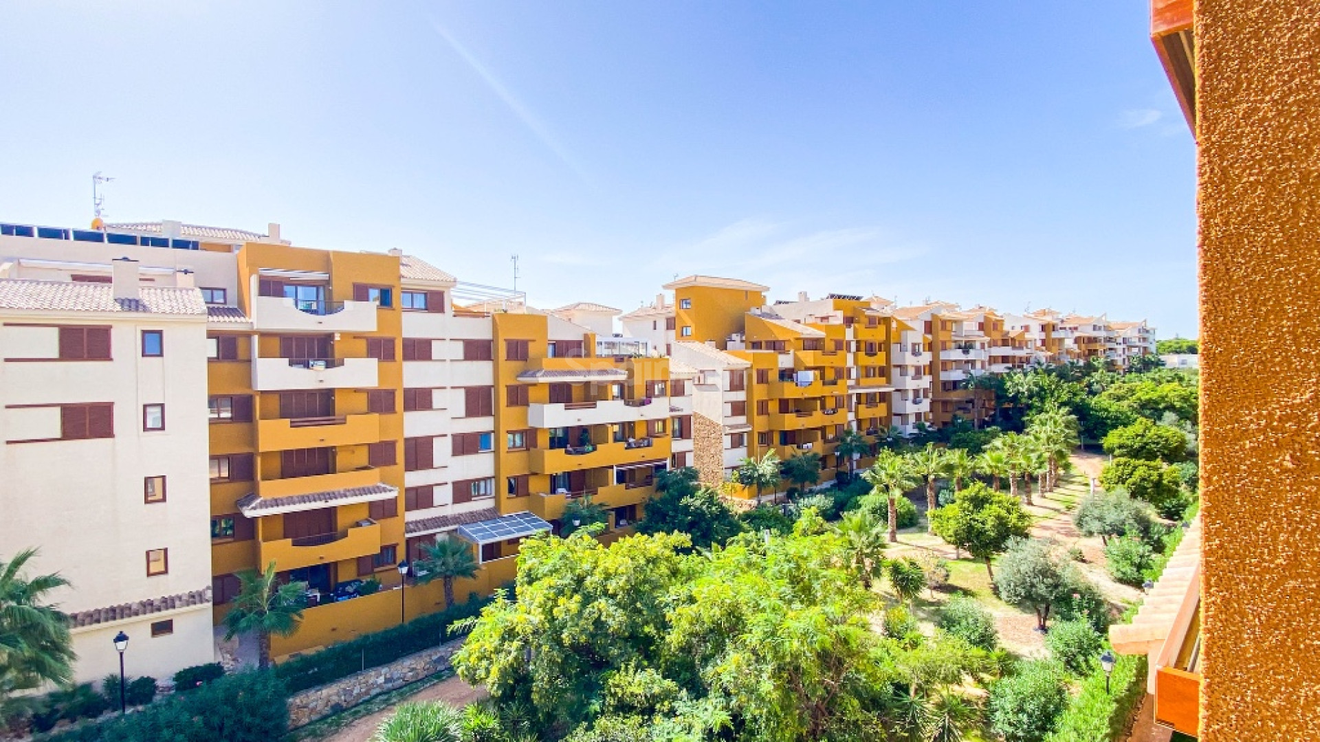 Resale - Lägenhet -
Punta Prima