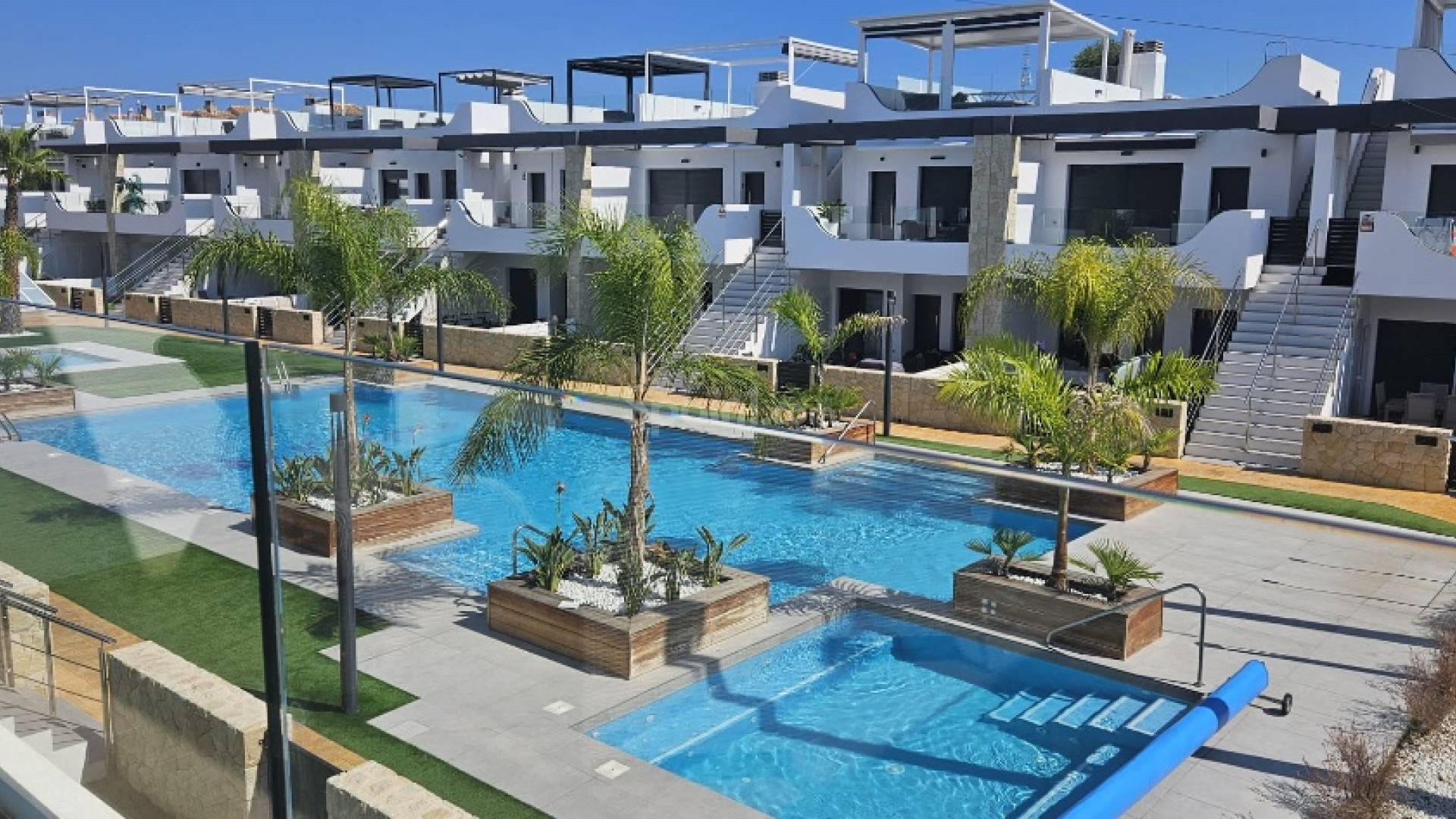 Resale - Lägenhet -
Punta Prima