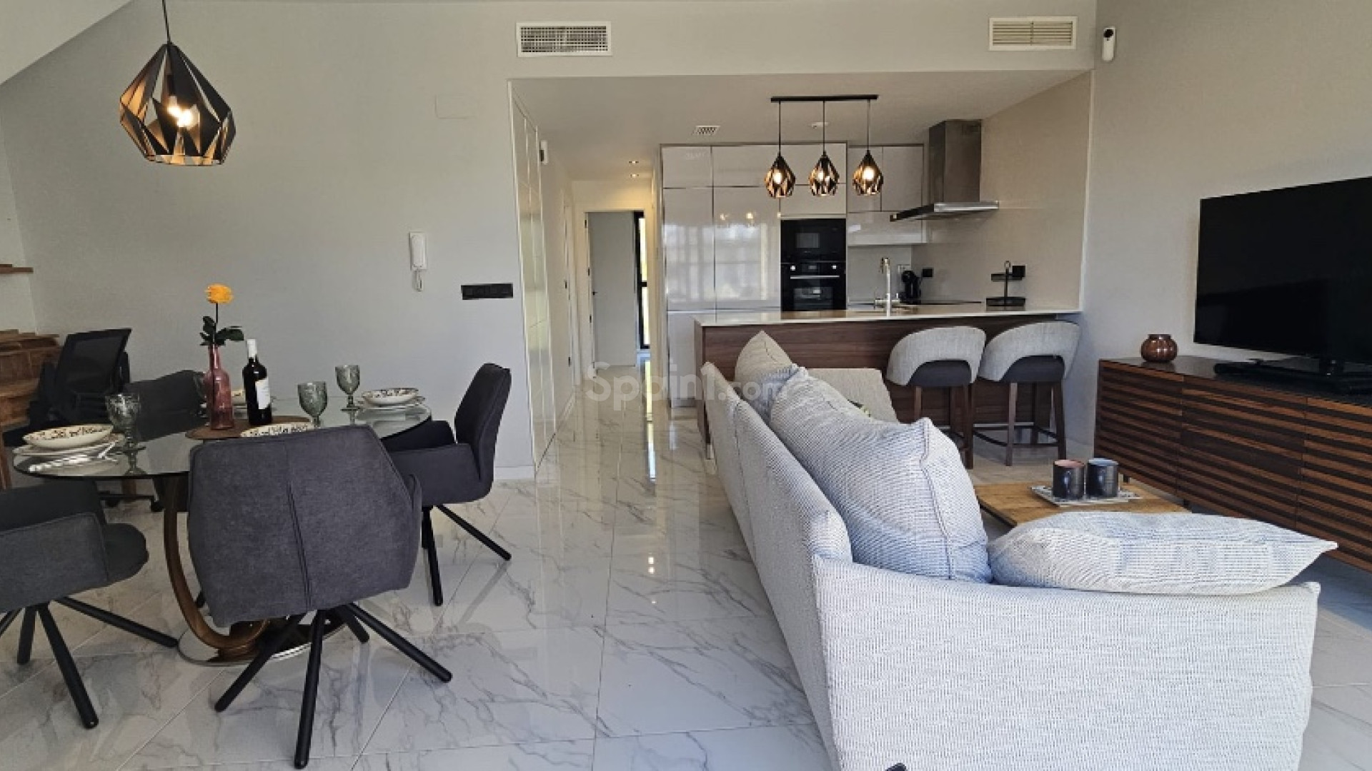 Resale - Lägenhet -
Punta Prima