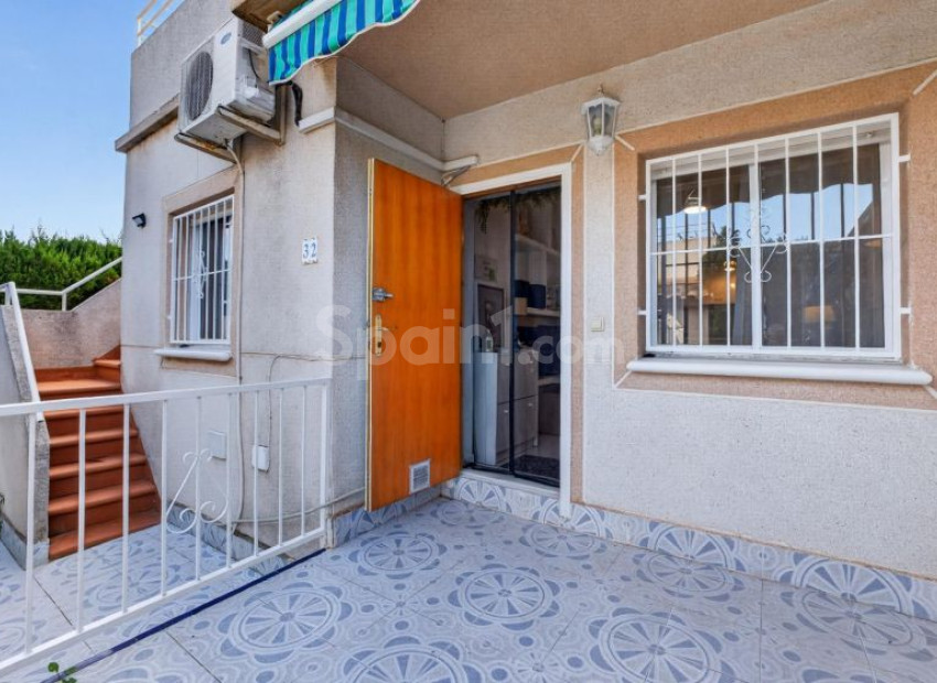 Resale - Lägenhet -
Torrevieja - Los Altos