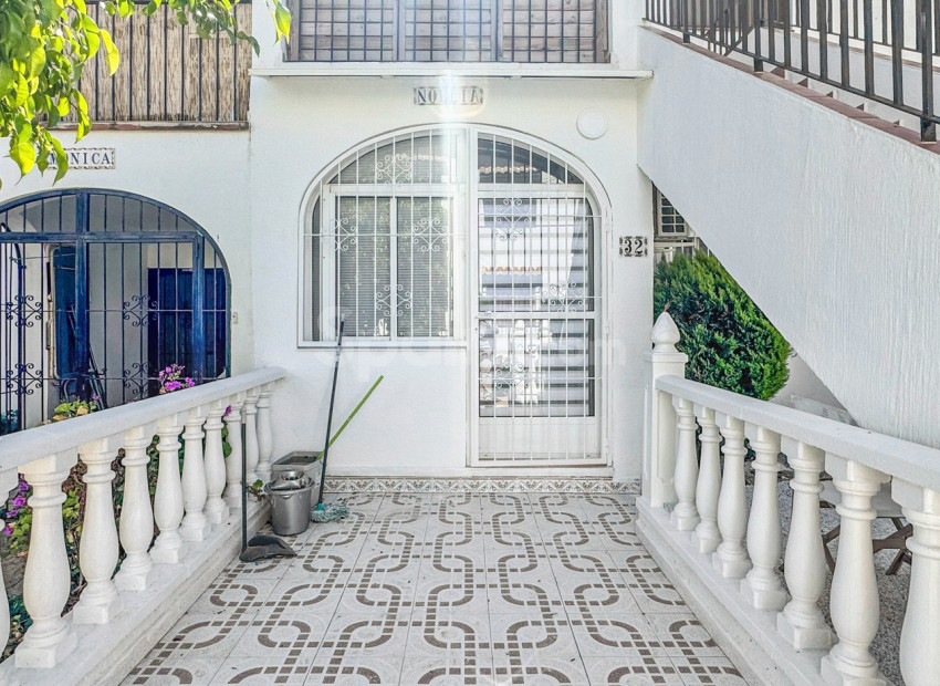 Resale - Lägenhet -
Torrevieja - Los Balcones