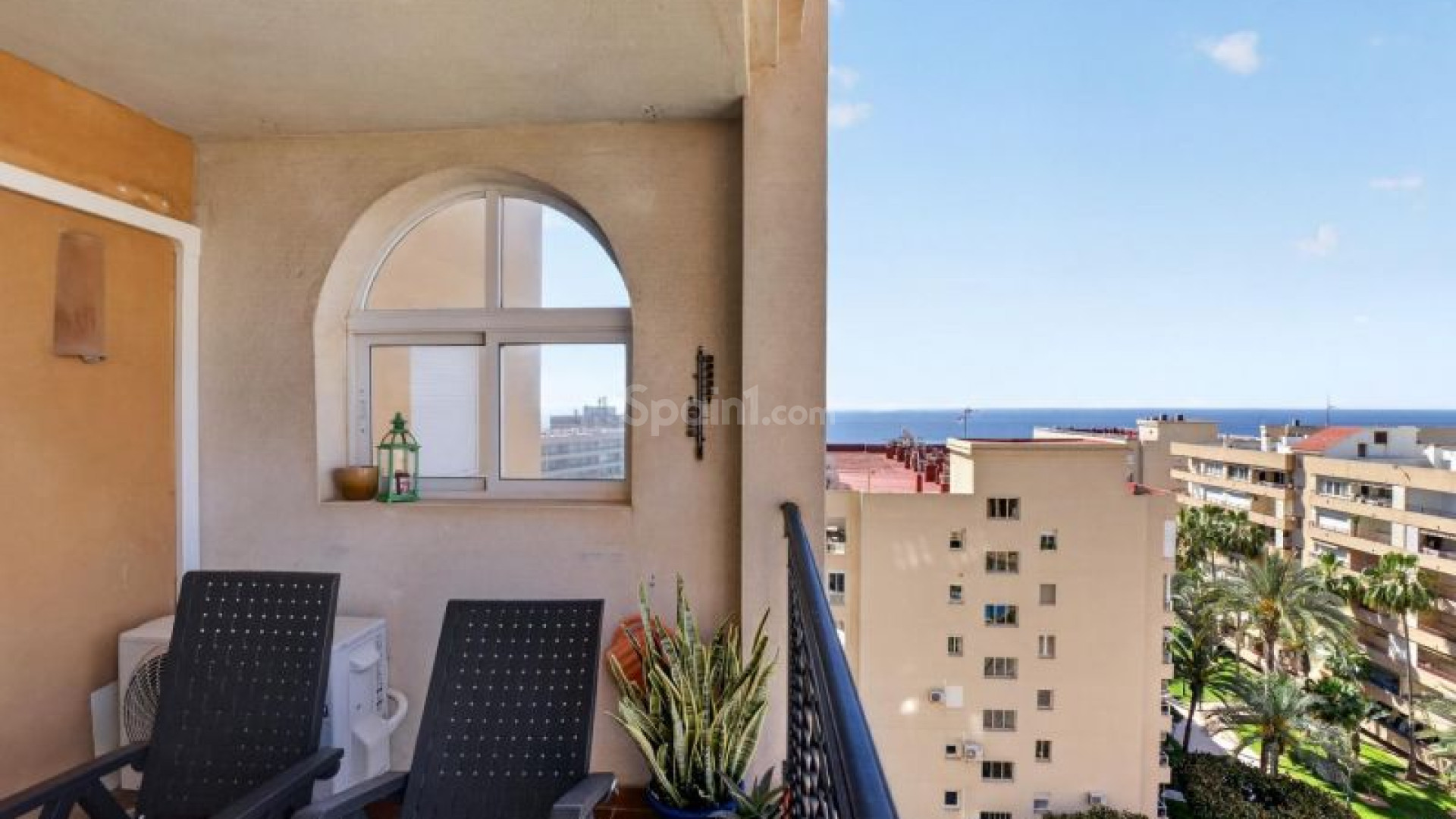 Resale - Lägenhet -
Torrevieja - Los Locos