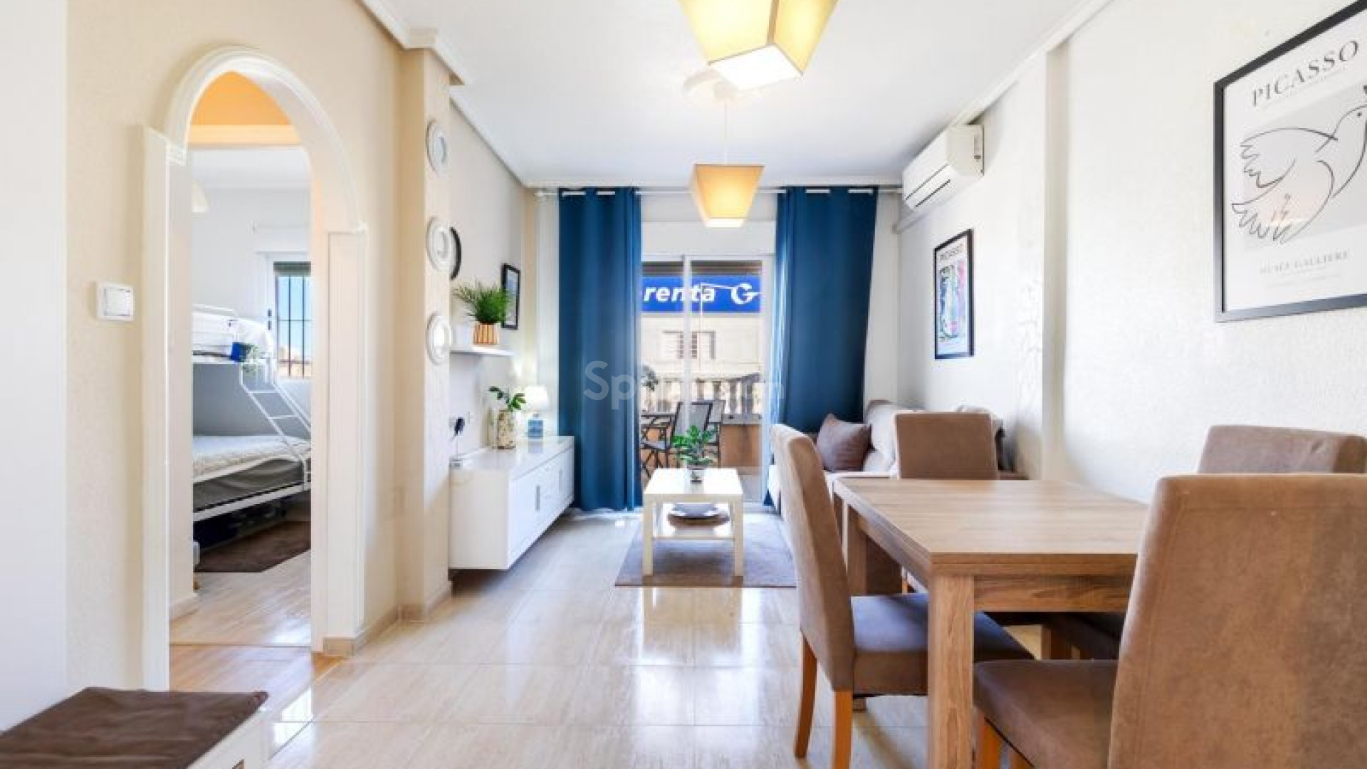 Resale - Lägenhet -
Torrevieja - Pueblo Centro