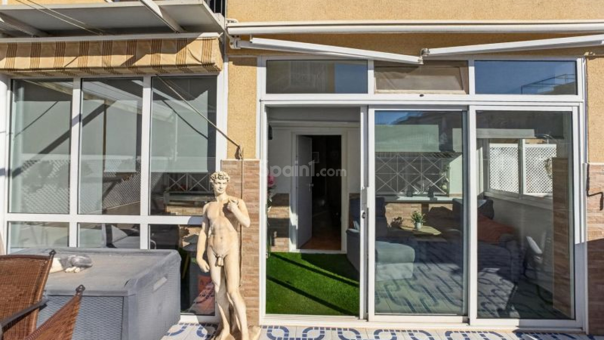 Resale - Lägenhet -
Torrevieja - Pueblo Centro