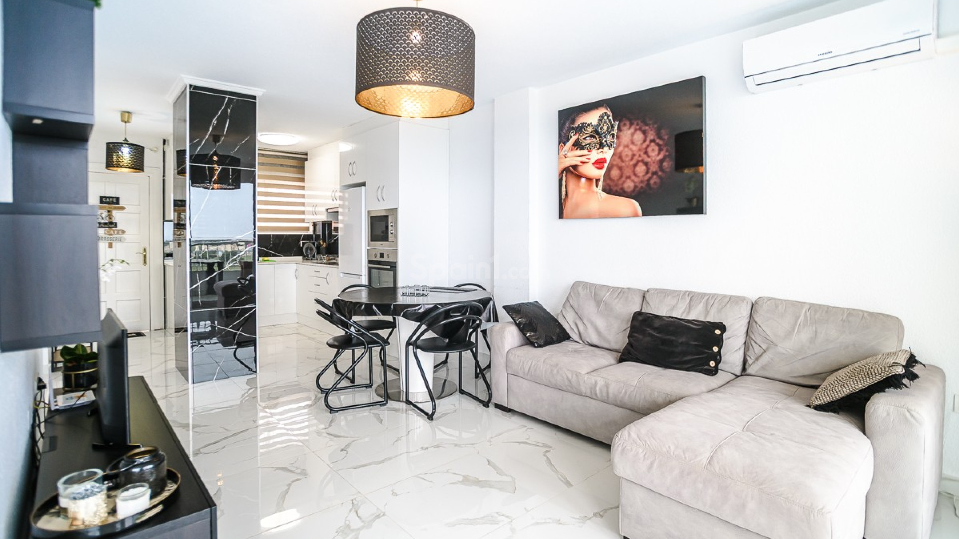 Resale - Lägenhet -
TORREVIEJA - Punta Prima