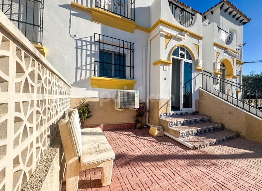 Resale - Lägenhet -
Villamartín - Villamartin