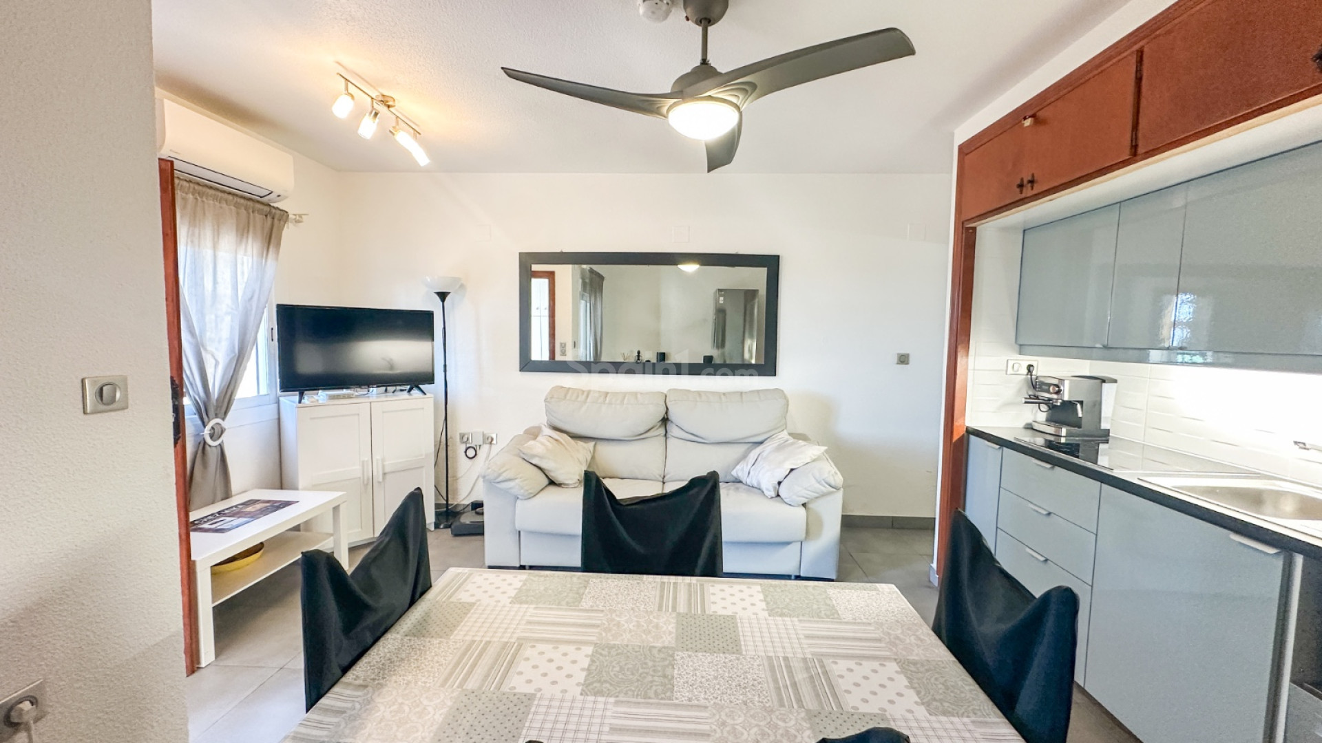 Resale - Lägenhet -
Villamartín - Villamartin