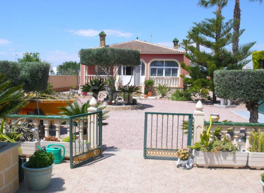 Resale - Landgut Finca -
Dolores