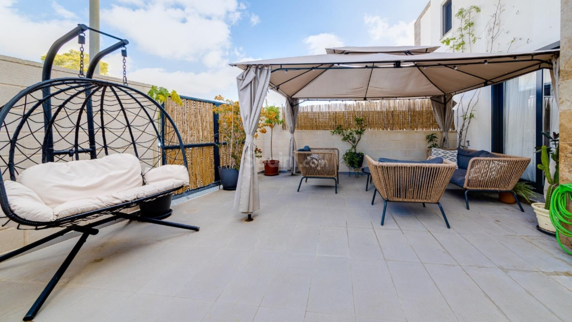 Resale - Parhus -
Orihuela Costa - Villamartin