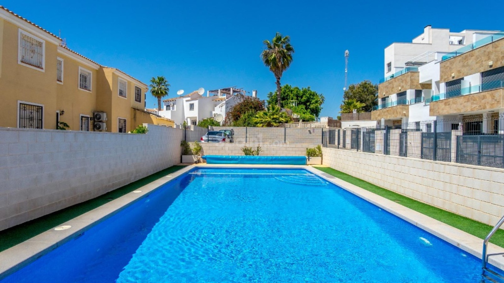 Resale - Parhus -
Orihuela Costa - Villamartin