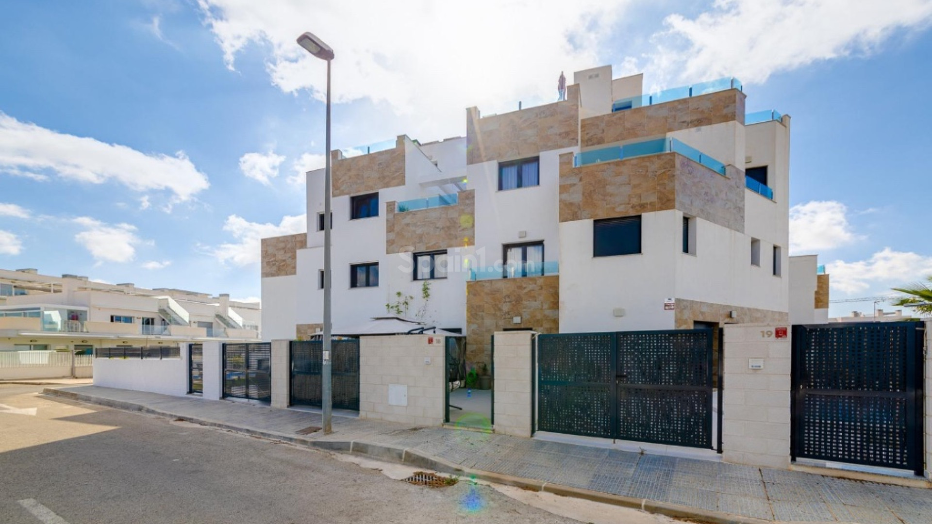 Resale - Parhus -
Orihuela Costa - Villamartin