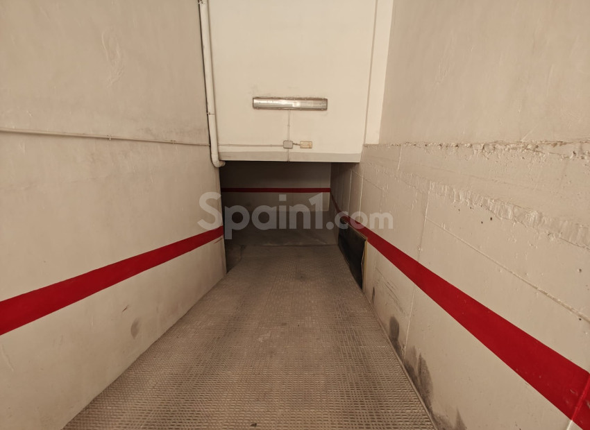 Resale - Parking Space / Garage -
TORREVIEJA - Playa de los Locos