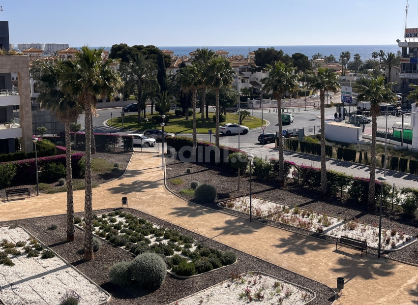Resale - Penthouse -
Playa Flamenca