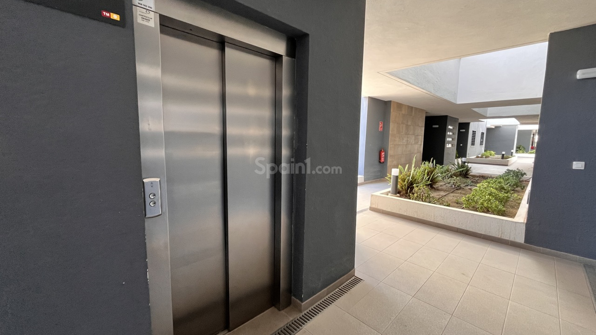 Resale - Penthouse -
Playa Flamenca