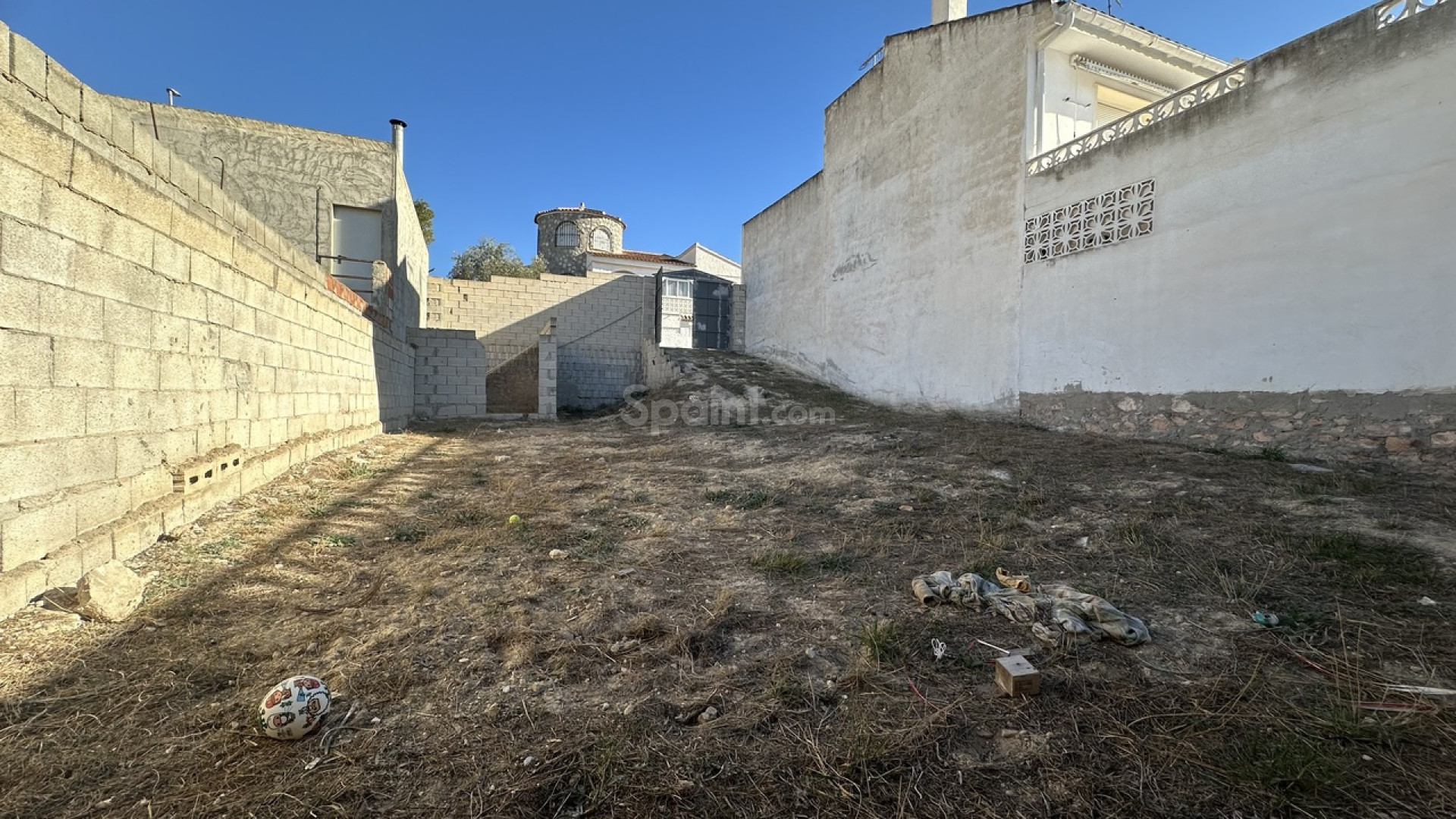 Resale - Plot -
Benijofar