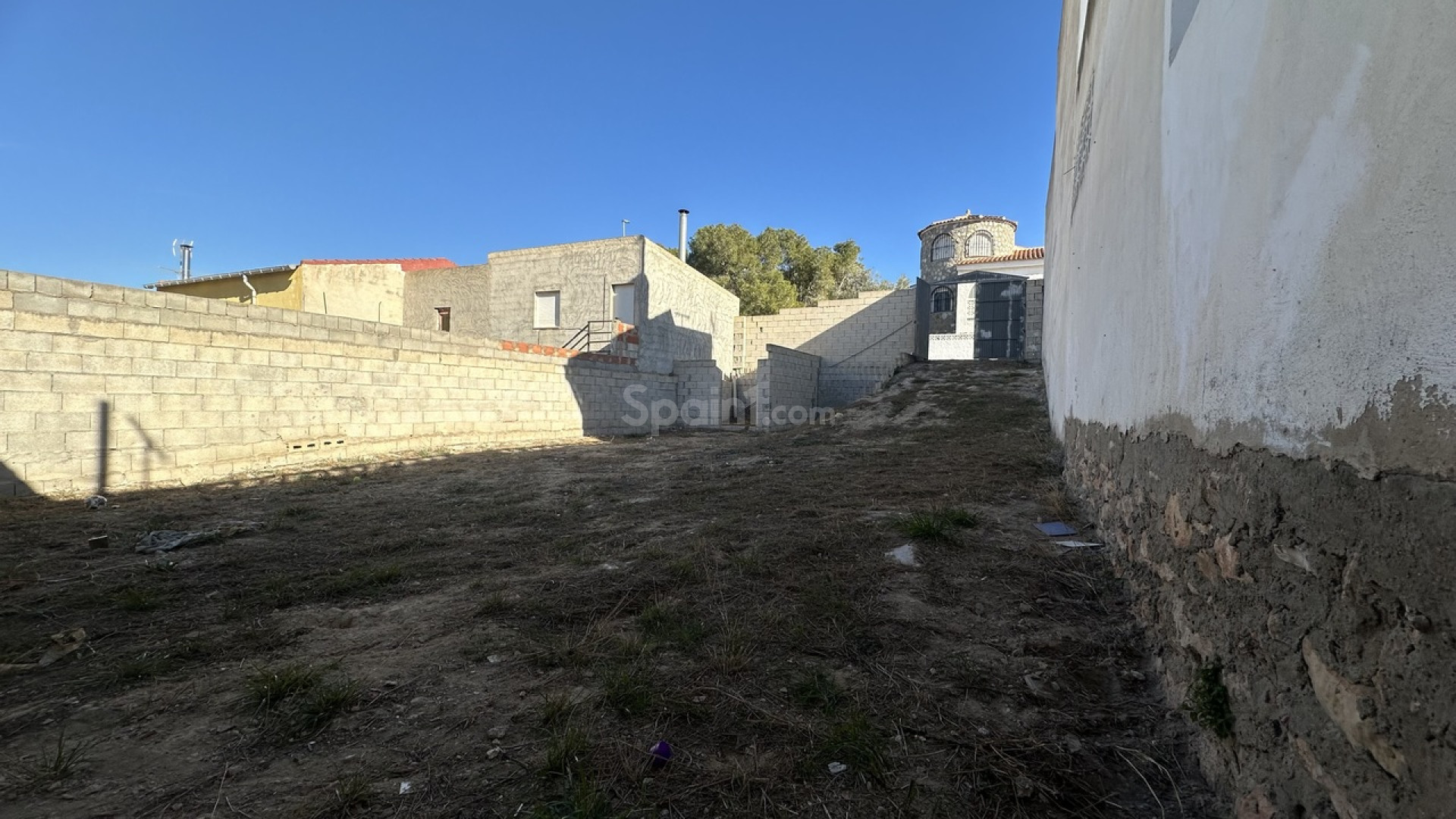 Resale - Plot -
Benijofar