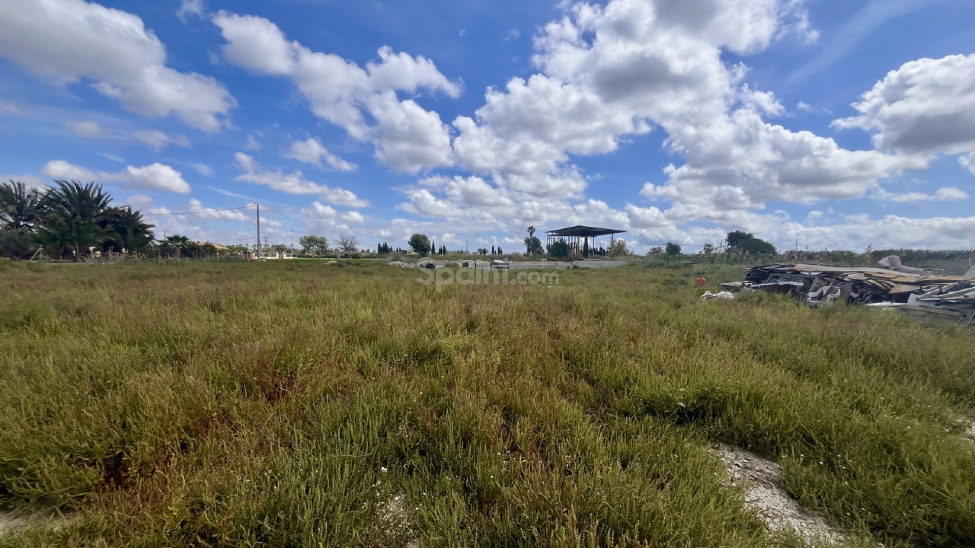 Resale - Plot -
Catral