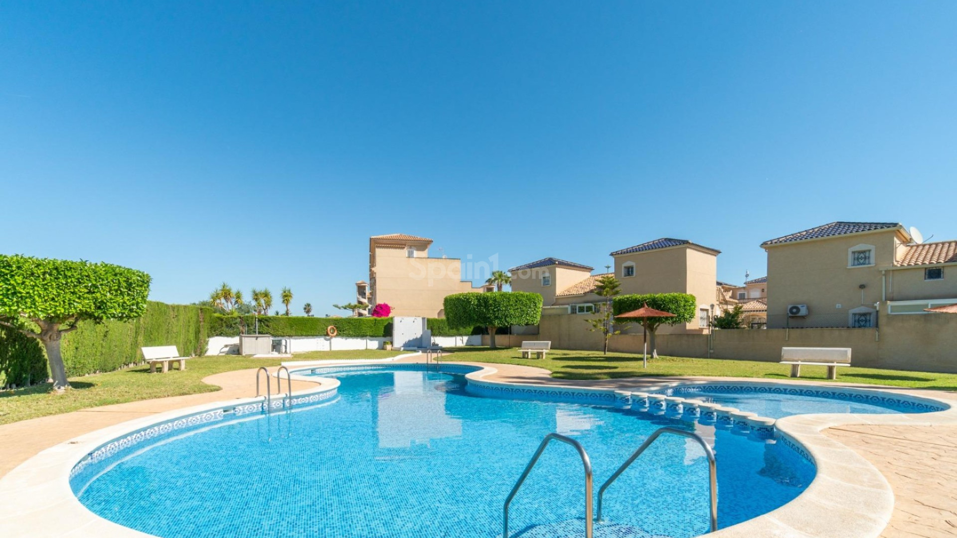 Resale -  -
Punta Prima