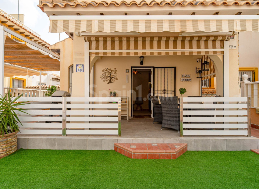 Resale - Quatro house -
Orihuela Costa - Lomas de Cabo Roig