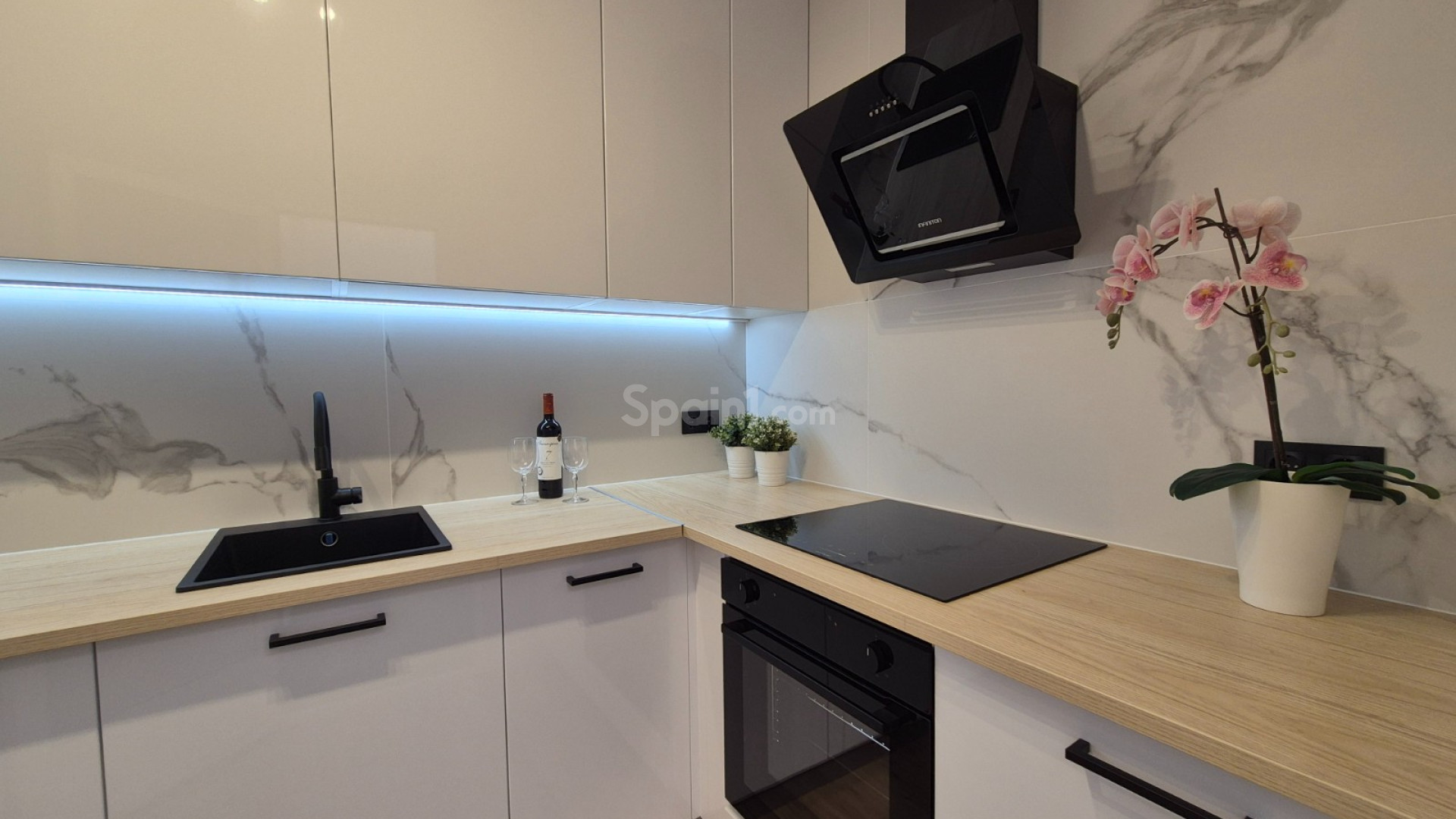 Resale - Radhus -
Alicante - La Florida