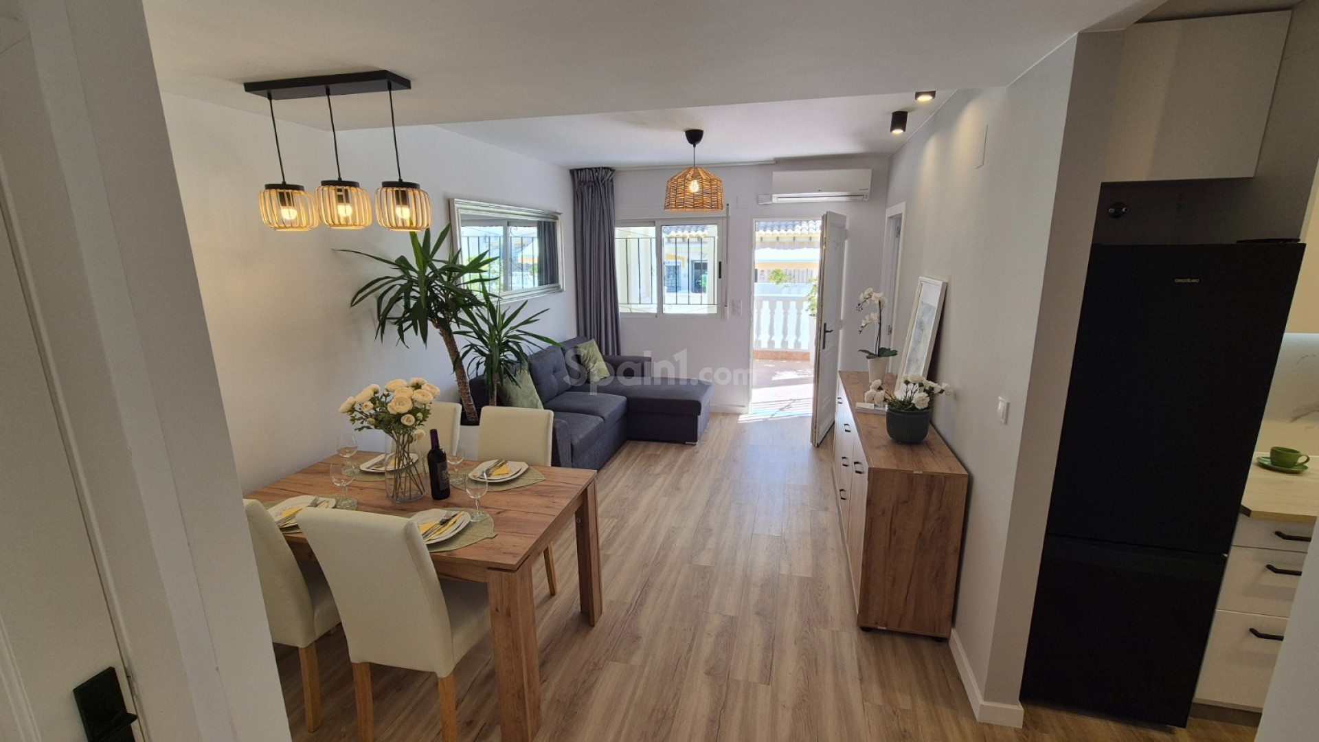 Resale - Radhus -
Alicante - La Florida