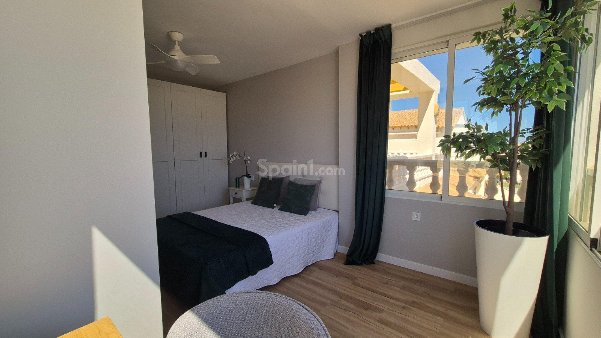 Resale - Radhus -
Alicante - La Florida