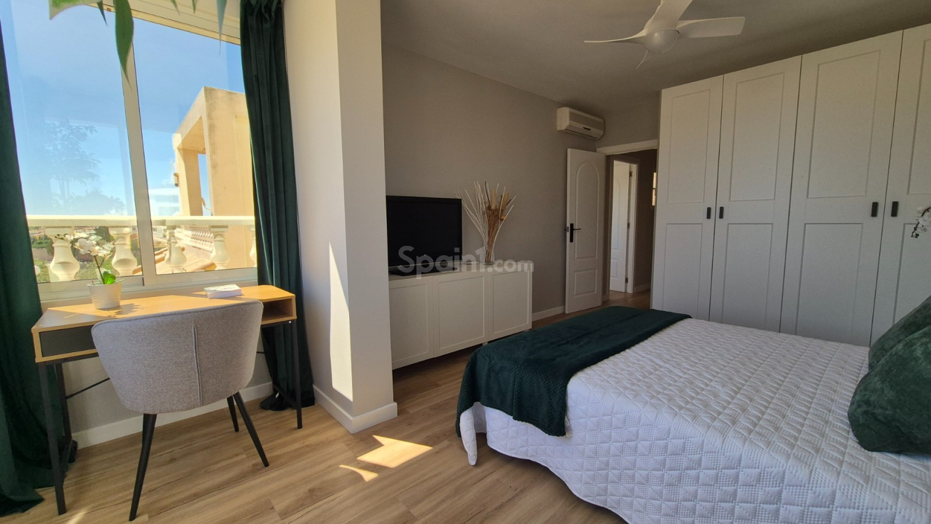 Resale - Radhus -
Alicante - La Florida