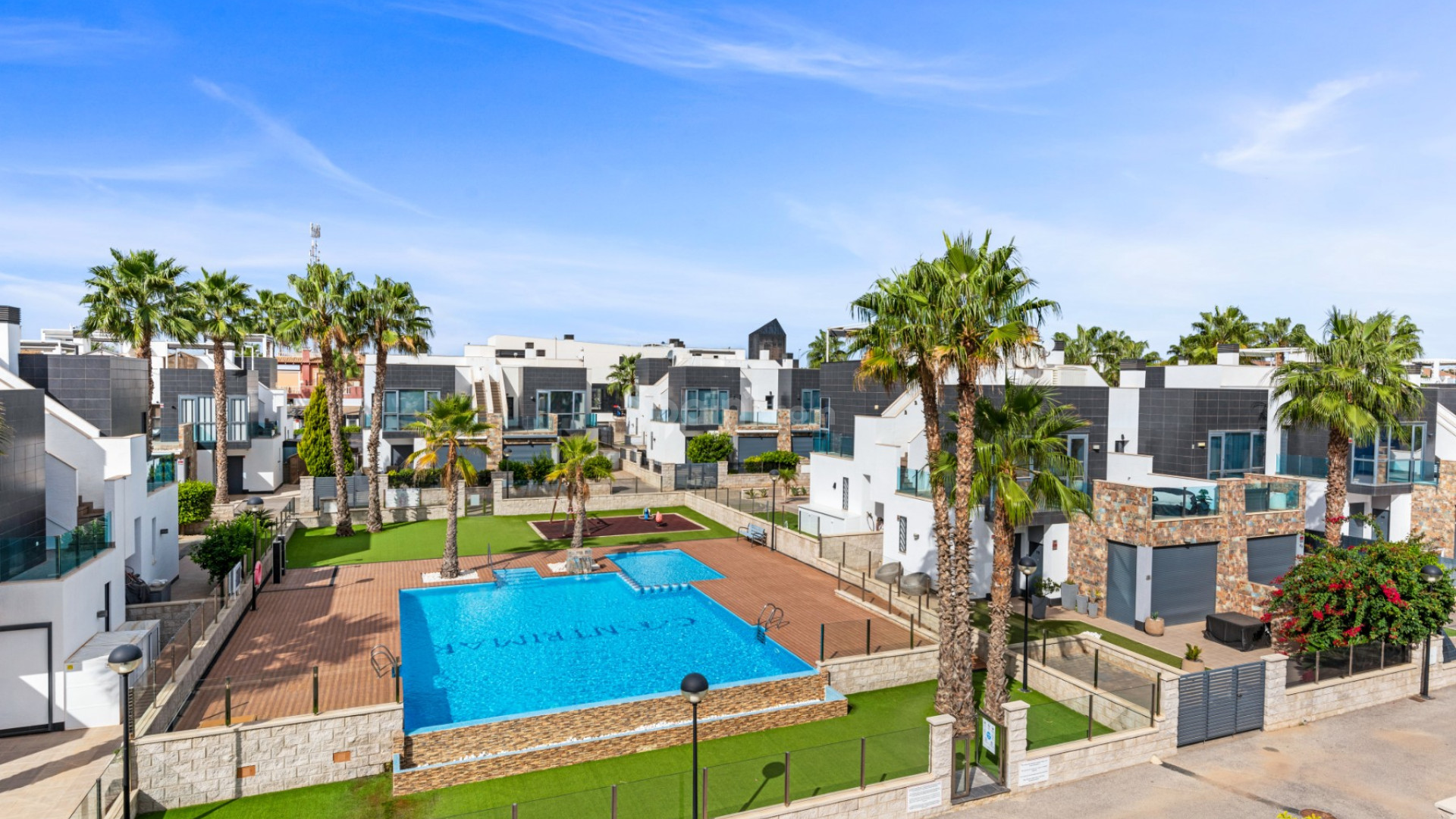 Resale - Radhus -
Alicante - Lomas de Cabo Roig