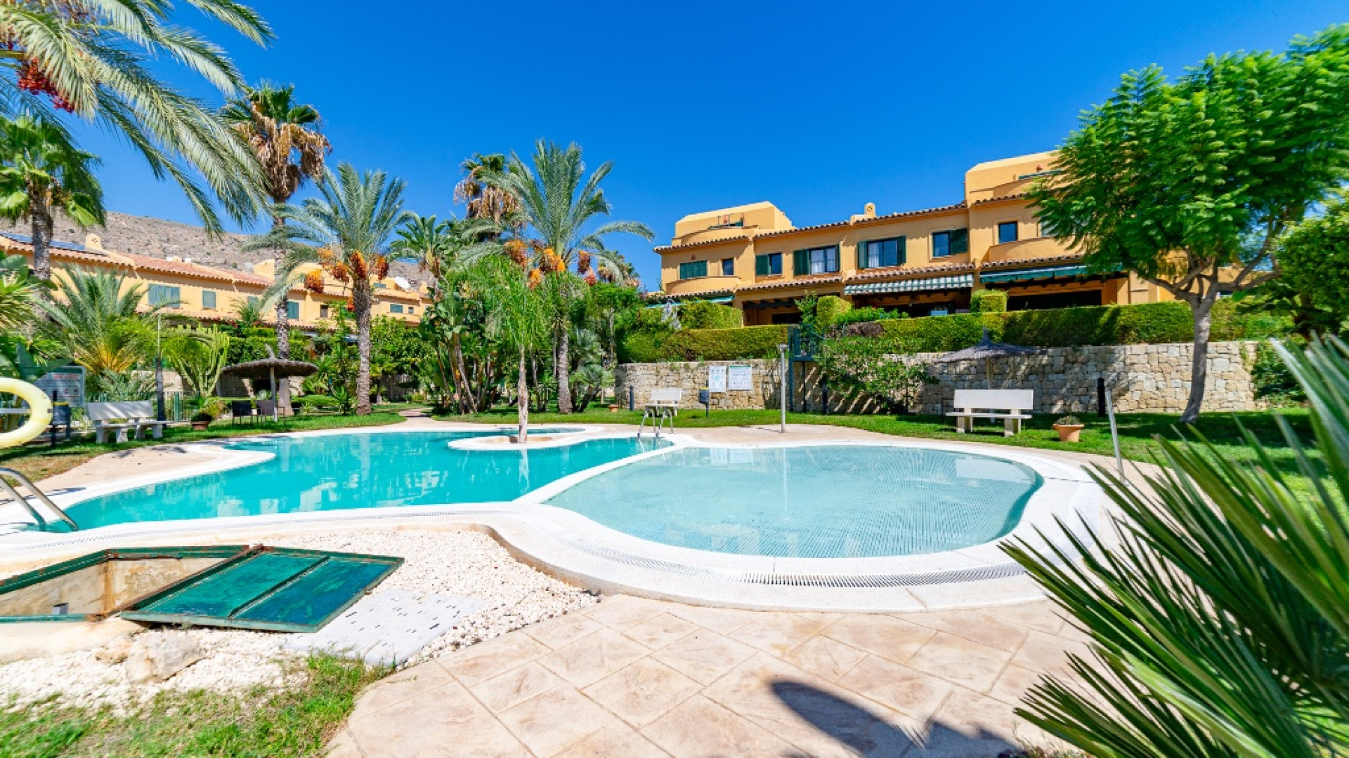 Resale - Radhus -
Finestrat