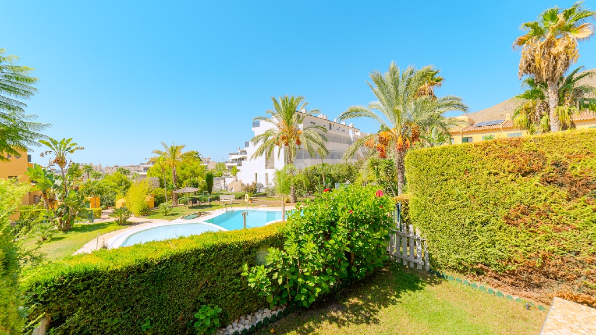 Resale - Radhus -
Finestrat