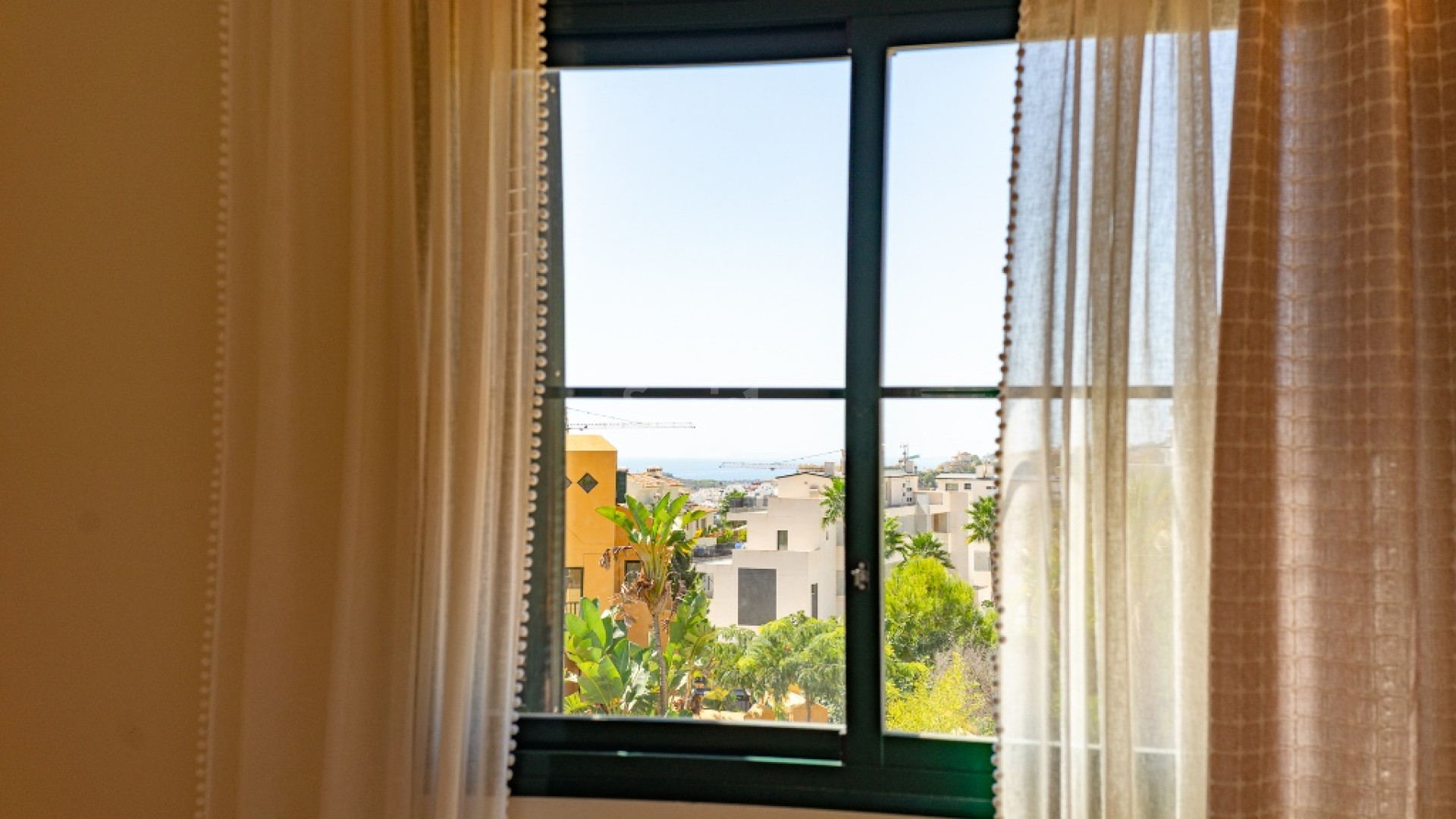 Resale - Radhus -
Finestrat