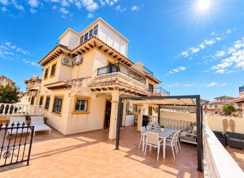 Resale - Radhus -
La Zenia